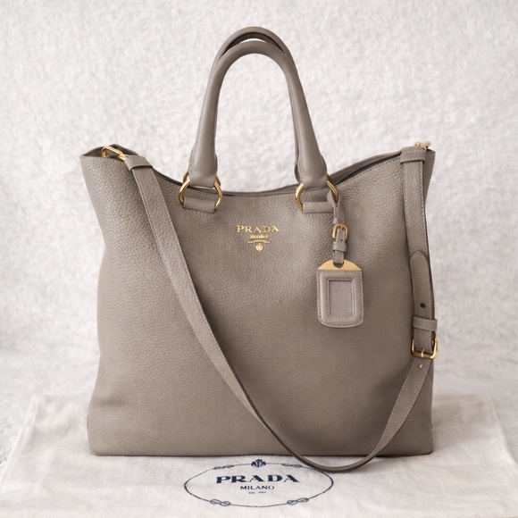 Prada Handbags - 🎉HP🎉Prada Vitello Daino Tote/Satchel Handbag in Argilla Gray